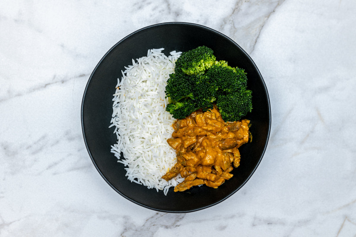 Pollo Tikka Massala con Brócoli Asado y Arroz Basmati