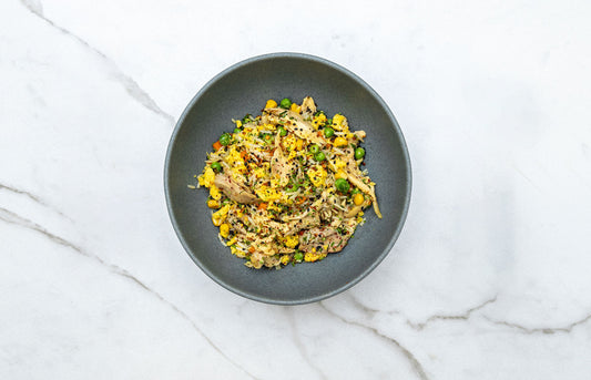 Pollo con Arroz Frito y Ensalada Verdes
